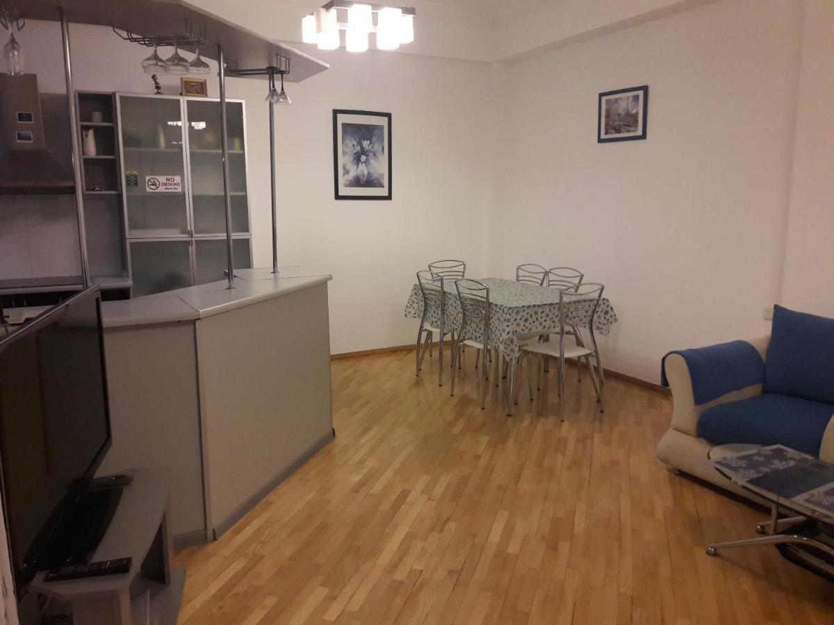 I See The Sea Nefchilyar Avenue 2 Bedroom Baku Eksteriør bilde